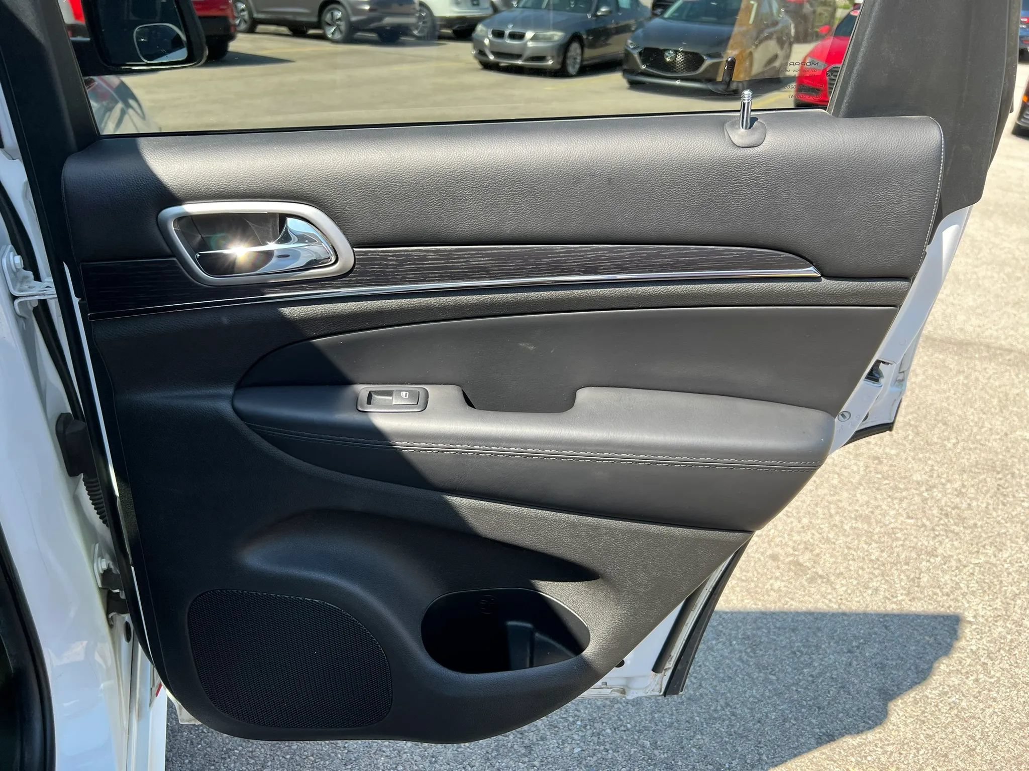 Used 2018 Jeep Grand Cherokee High Altitude AWD/4WD image 28