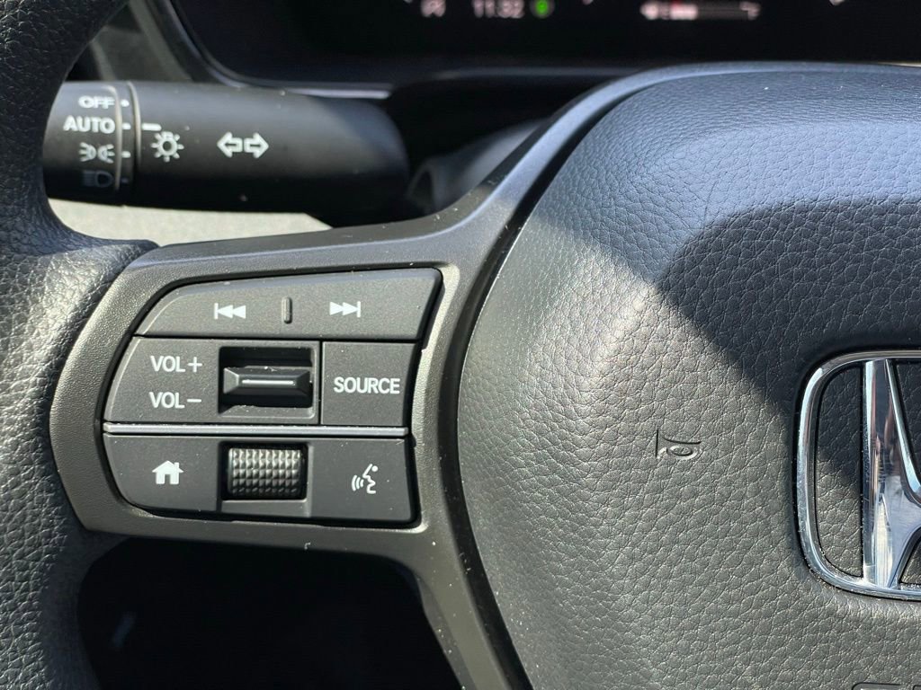 Certified 2025 Honda CR-V EX image 15