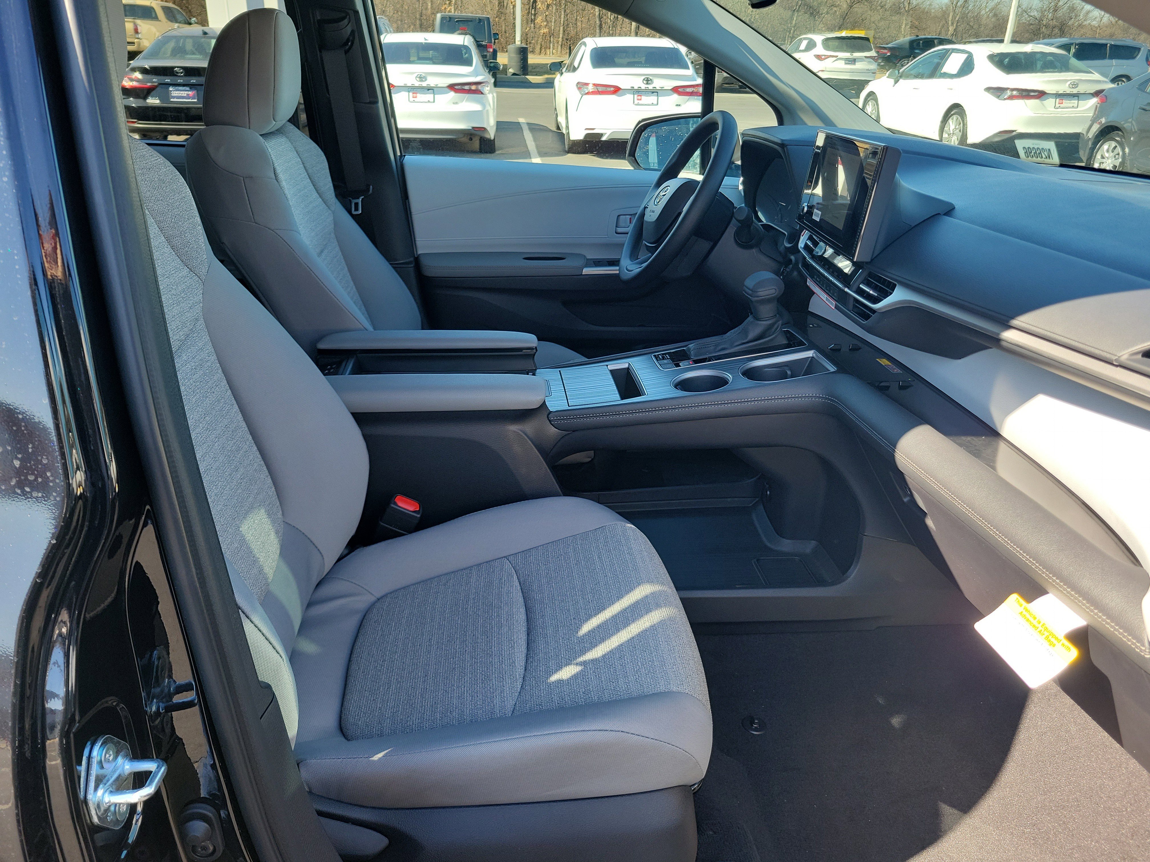 New 2026 Toyota Sienna LE image 27