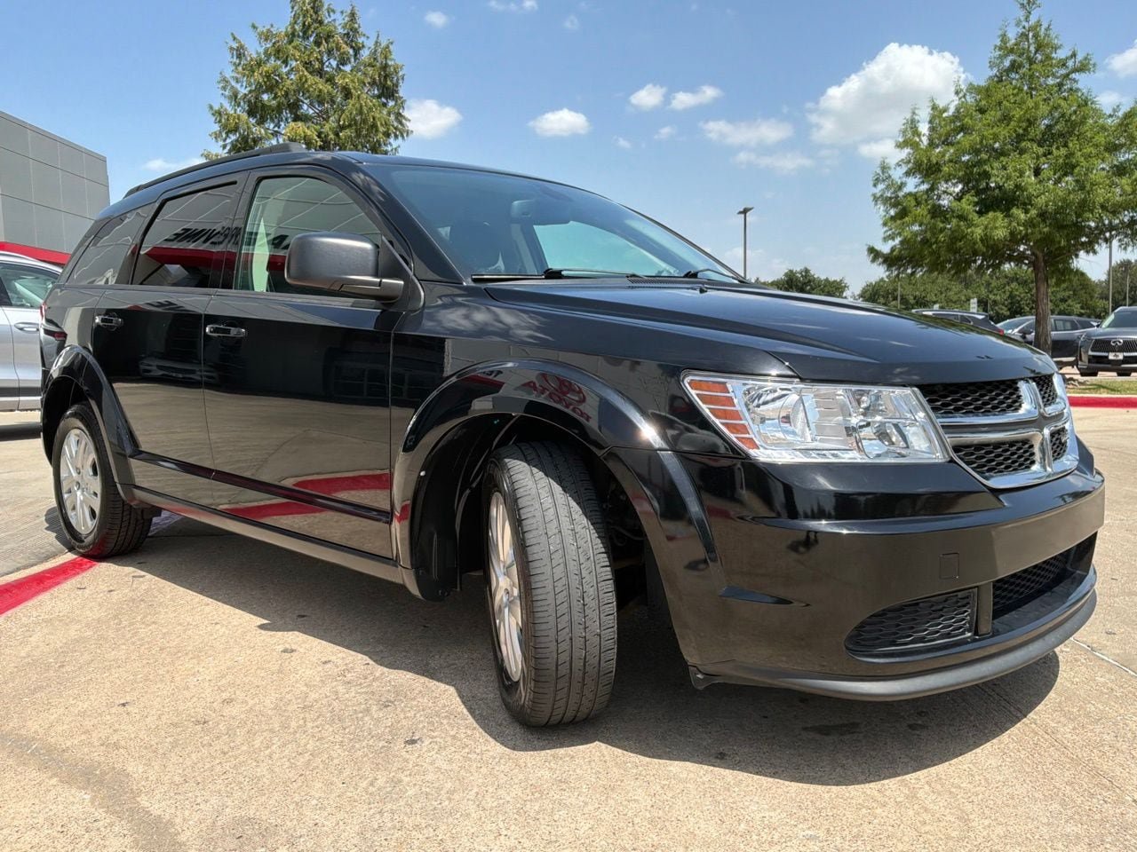 Used 2020 Dodge Journey SE FWD image 4