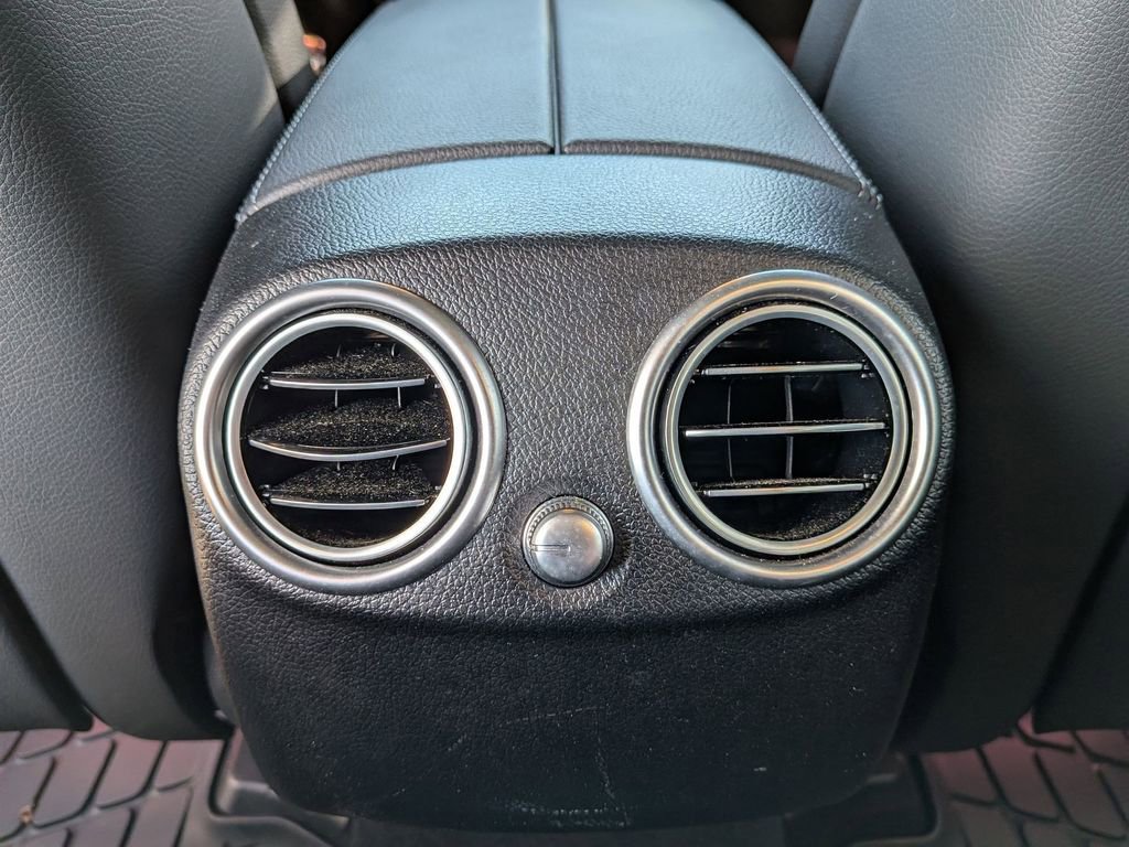 Used 2022 Mercedes-Benz GLC 300 4MATIC image 24