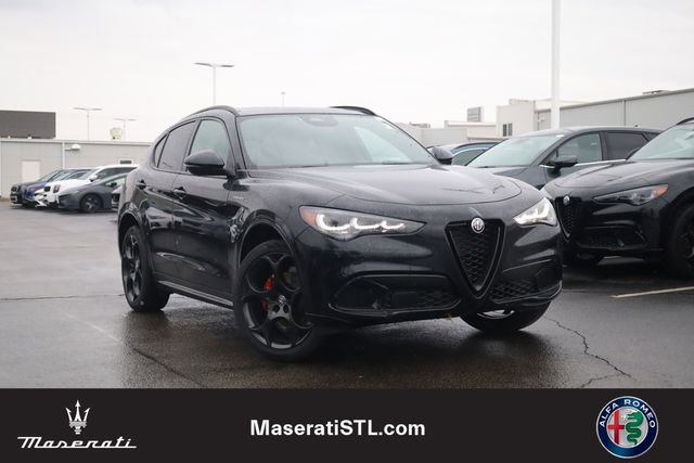 New 2025 Alfa Romeo Stelvio Sprint AWD/4WD video 1