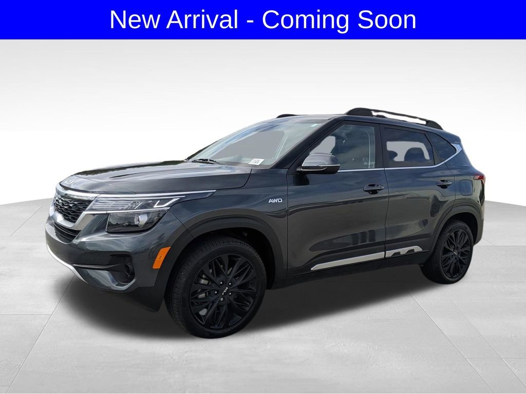 Used 2023 Kia Seltos Nightfall Edition image 5