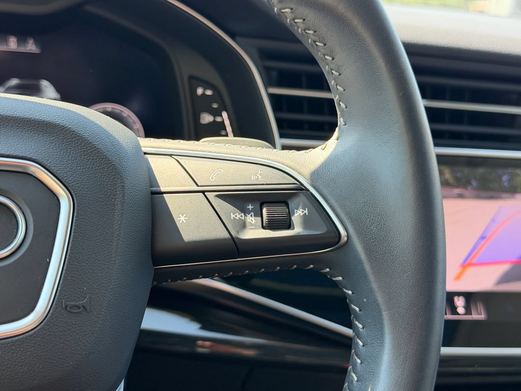 Used 2019 Audi Q8 Premium Plus AWD/4WD image 15