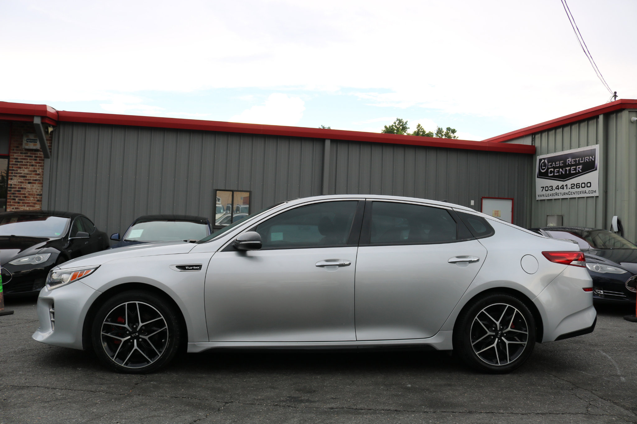 Used 2019 Kia Optima SX image 4