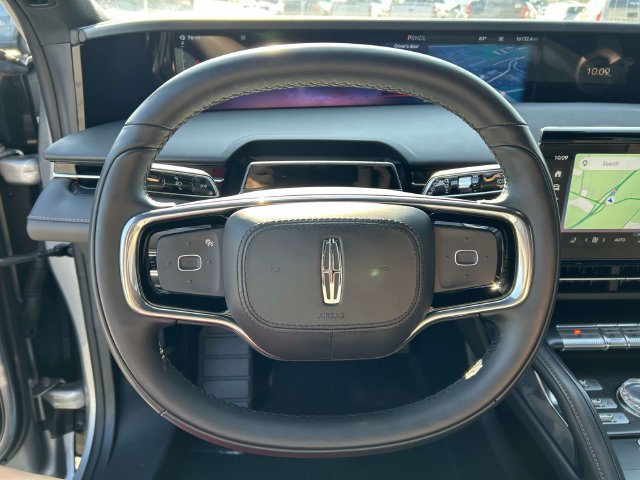 Used 2025 Lincoln Nautilus Reserve w/ Jet Appearance Package AWD/4WD image 19