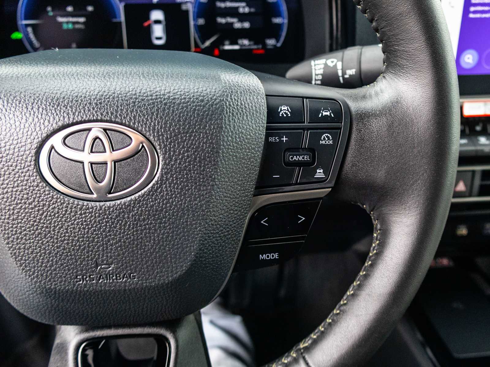 Used 2026 Toyota Camry XLE FWD image 42