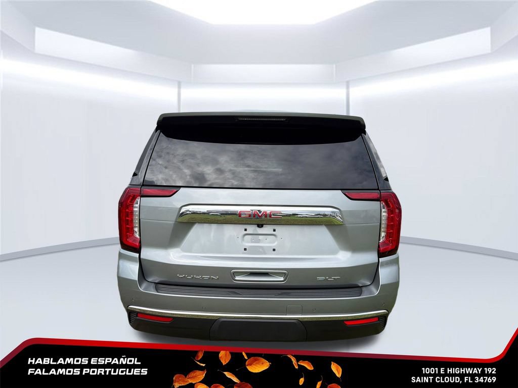 Used 2024 GMC Yukon SLT w/ SLT Luxury Package AWD/4WD image 4