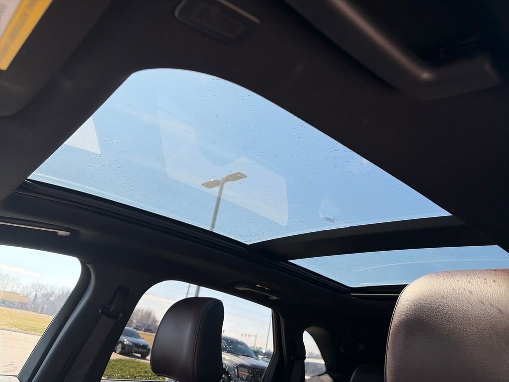 Used 2022 Ford Edge Titanium w/ Equipment Group 301A AWD/4WD image 26