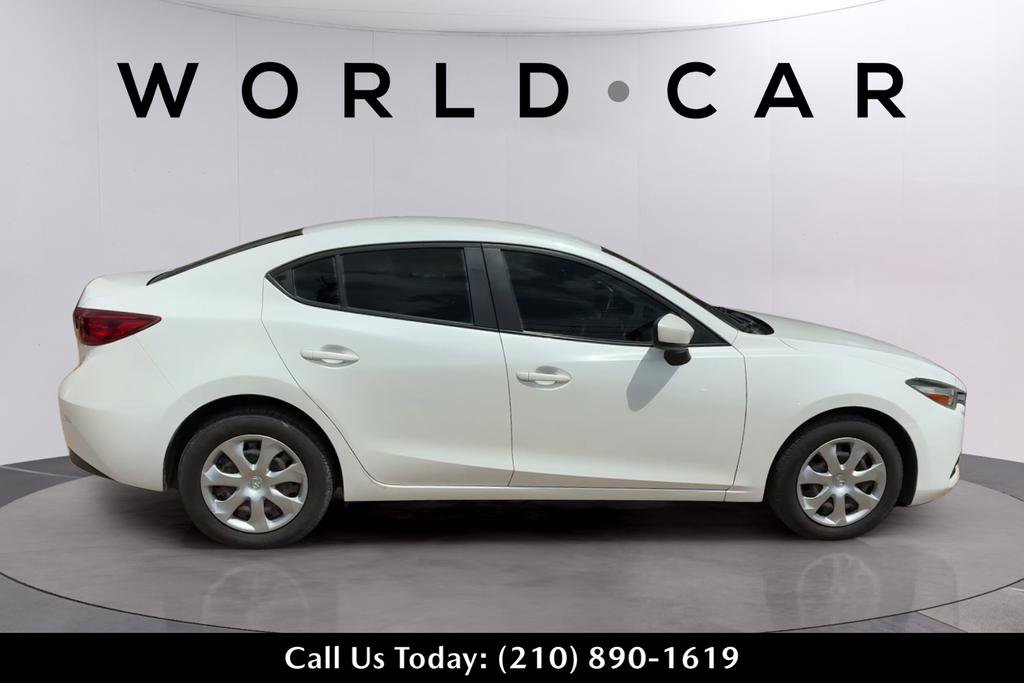 Used 2018 MAZDA MAZDA3 Sport FWD image 15
