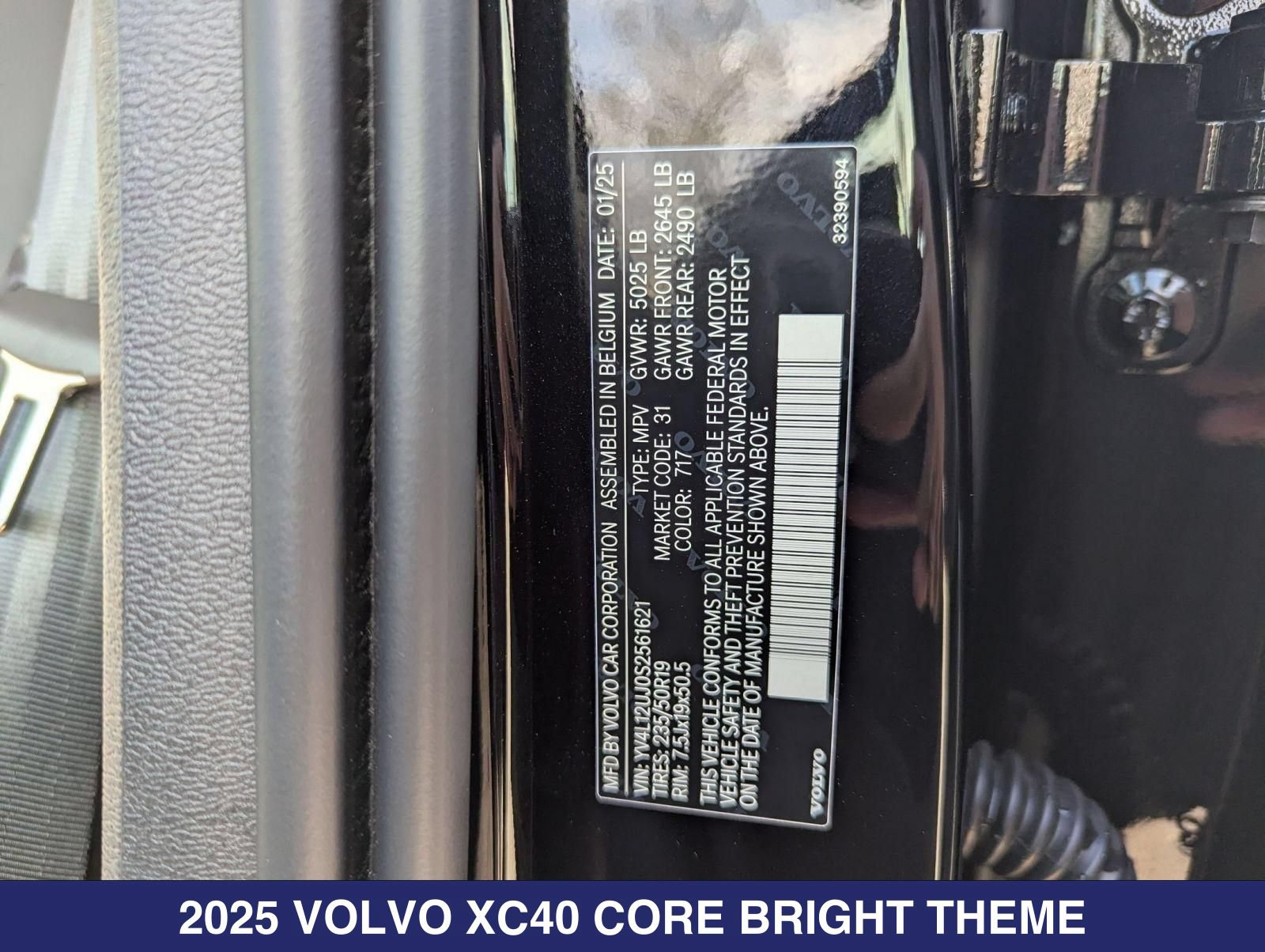 New 2025 Volvo XC40 B5 Core w/ Protection Package Premier AWD/4WD image 26