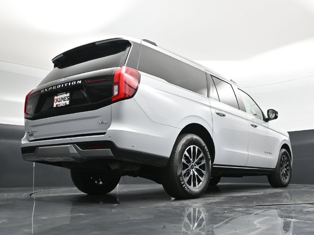 Used 2025 Ford Expedition Max Platinum AWD/4WD image 57