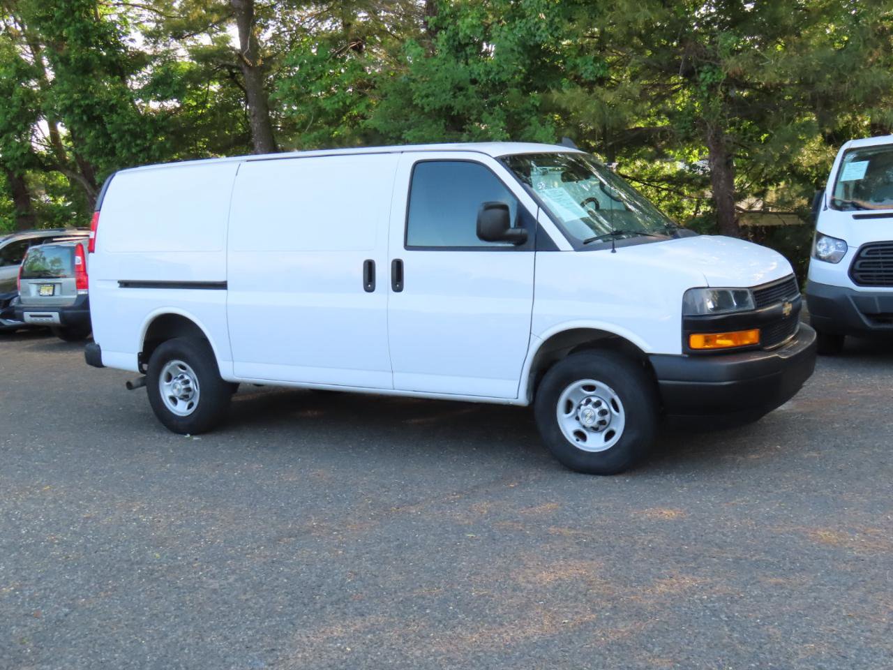 Used 2021 Chevrolet Express 2500 w/ Driver Convenience Package RWD image 6