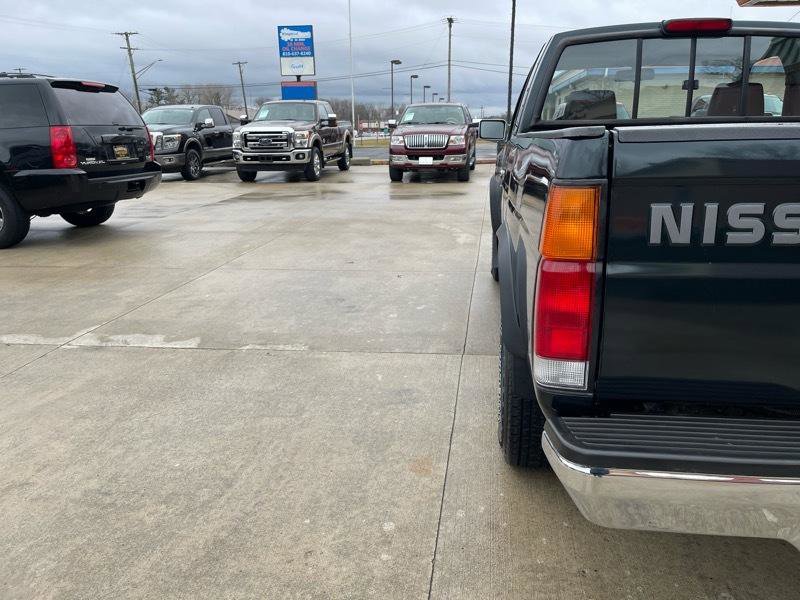 Used 1994 Nissan Pickup XE image 13