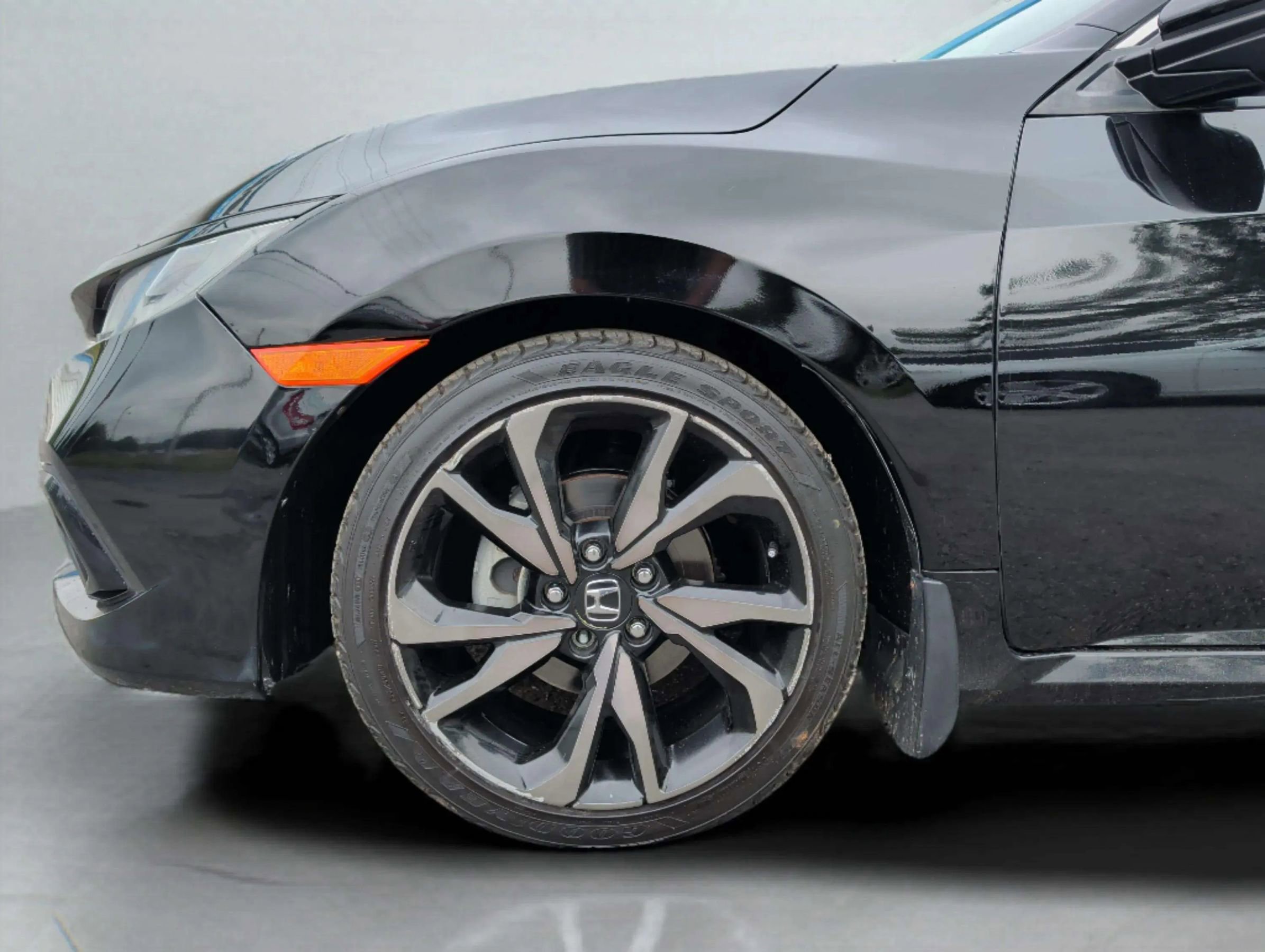 Used 2019 Honda Civic Sport image 31
