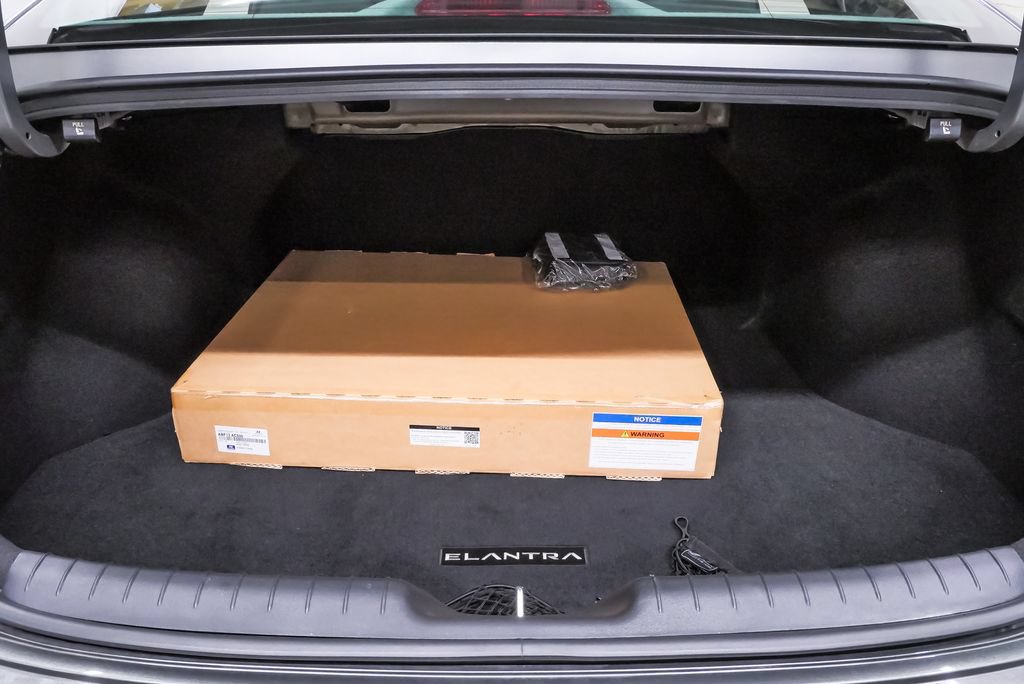 Certified 2026 Hyundai Elantra Sport FWD image 24