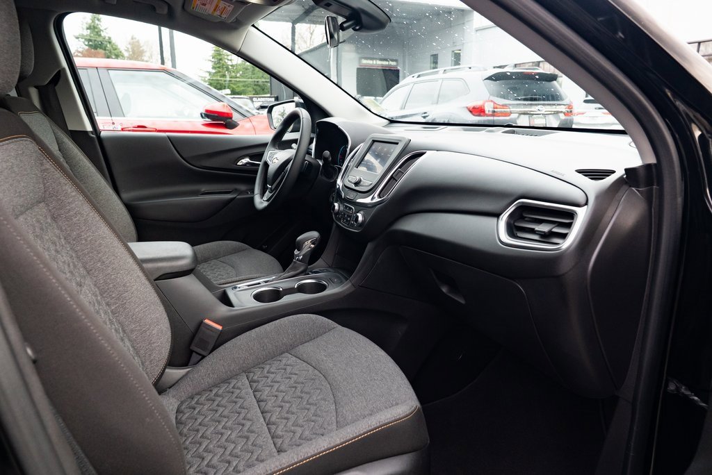 Used 2023 Chevrolet Equinox LT w/ Driver Convenience Package image 26