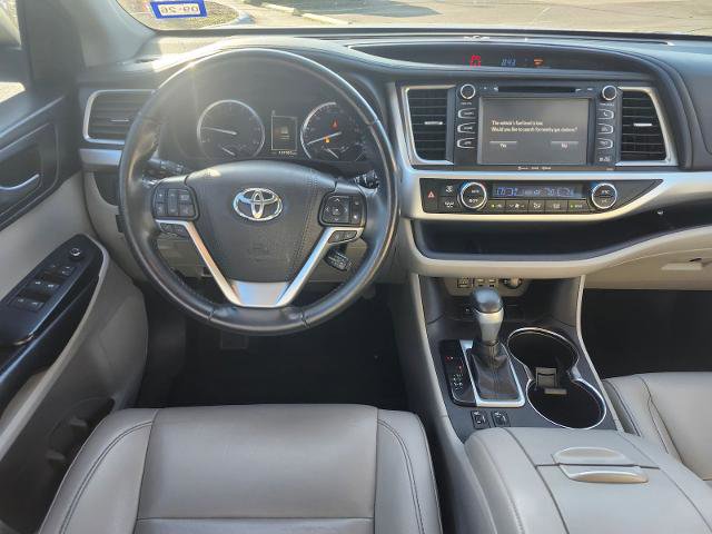Used 2019 Toyota Highlander XLE FWD image 9