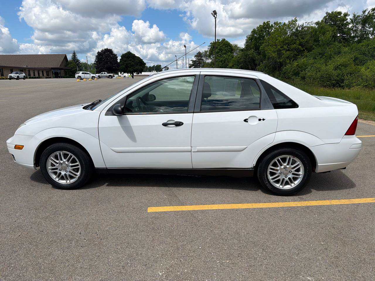 Used 2007 Ford Focus S FWD image 8
