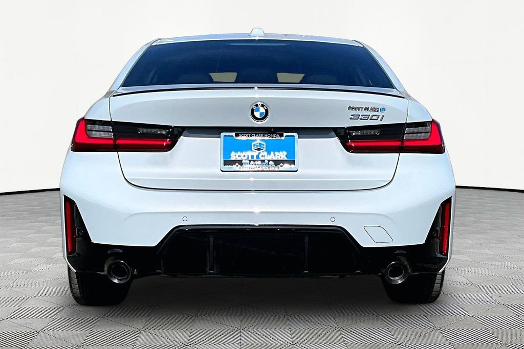 Used 2026 BMW 330i Sedan w/ M Sport Package image 6