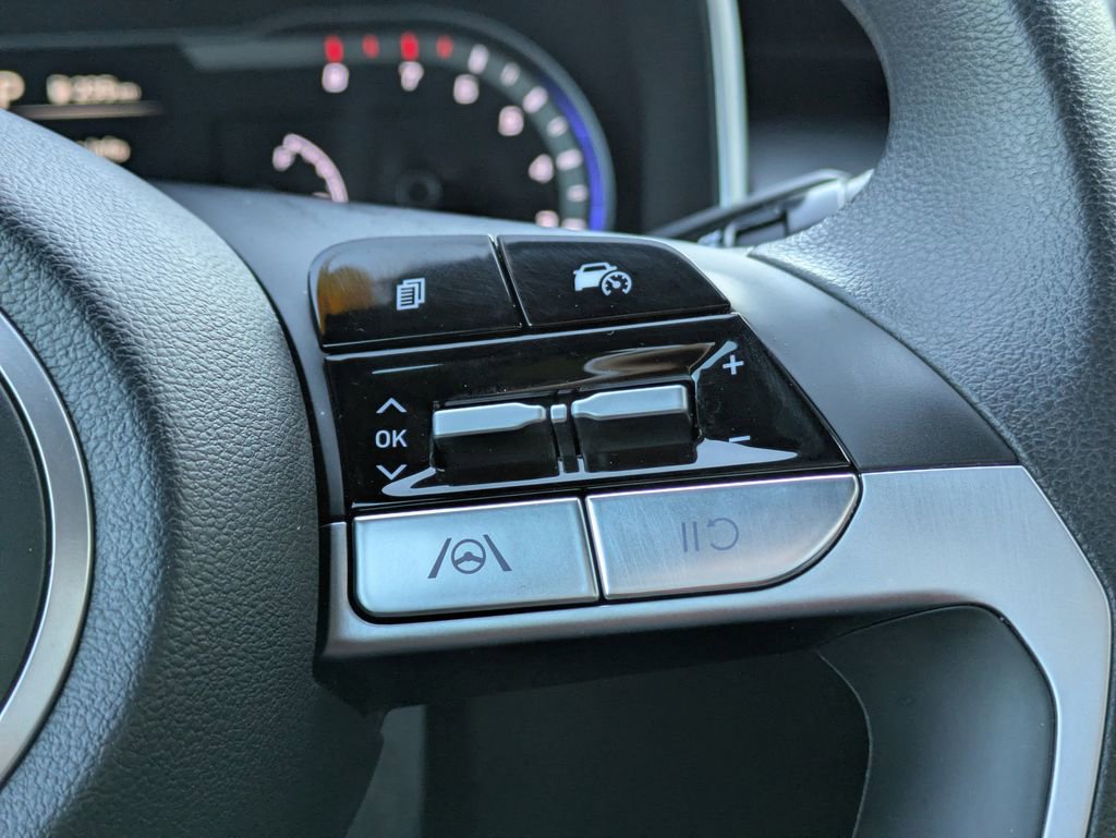 Used 2024 Hyundai Santa Cruz SEL image 32