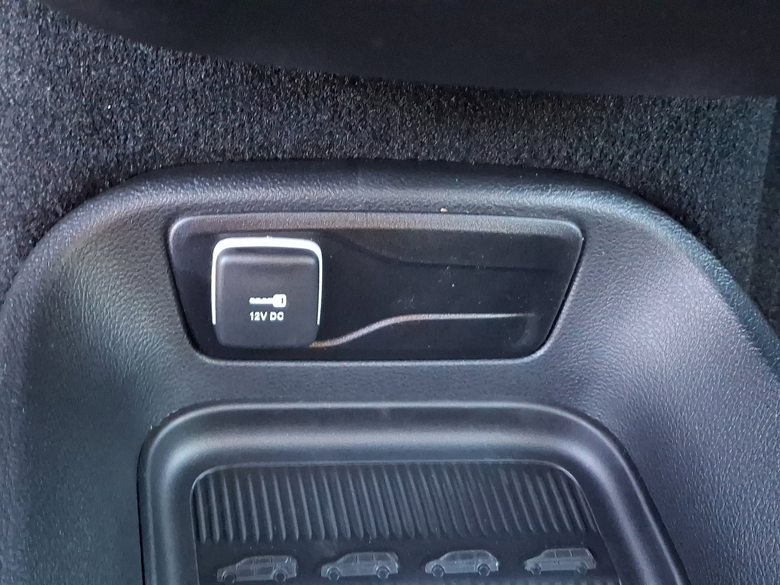 New 2026 Chrysler Voyager LX image 21