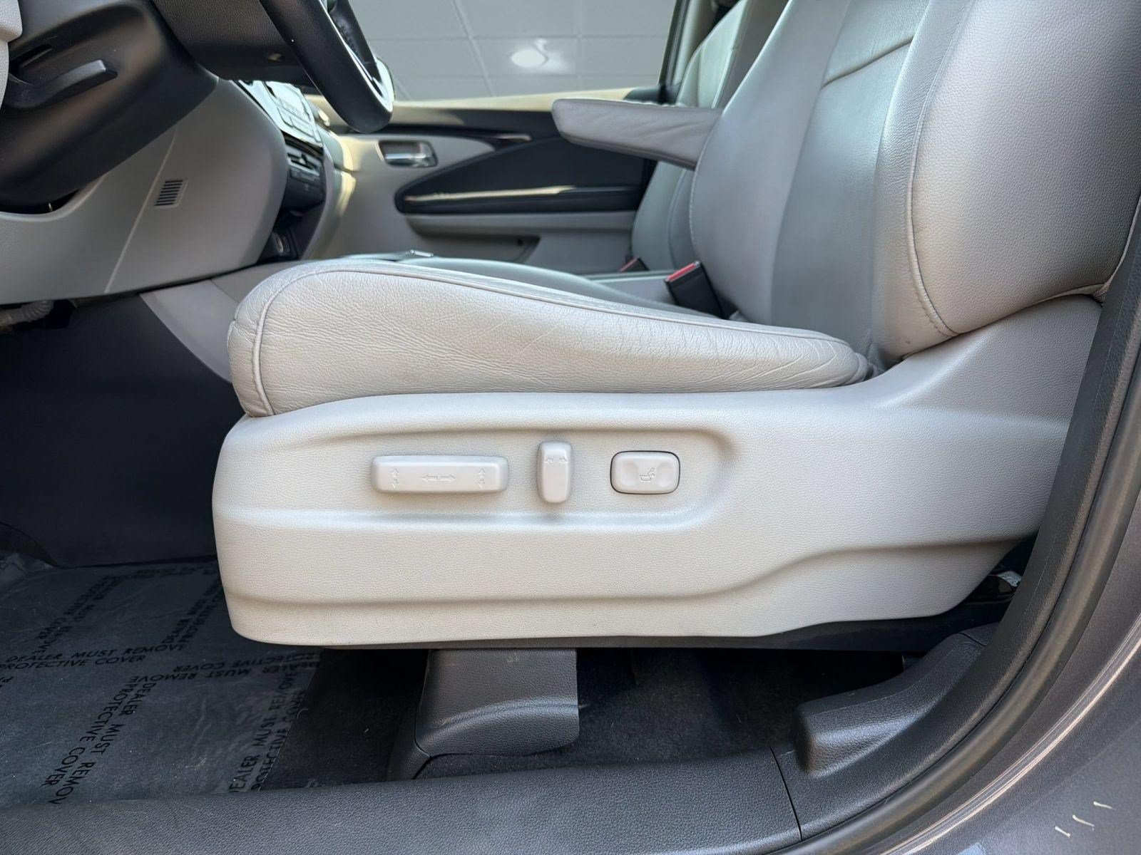 Used 2020 Honda Pilot Touring image 14