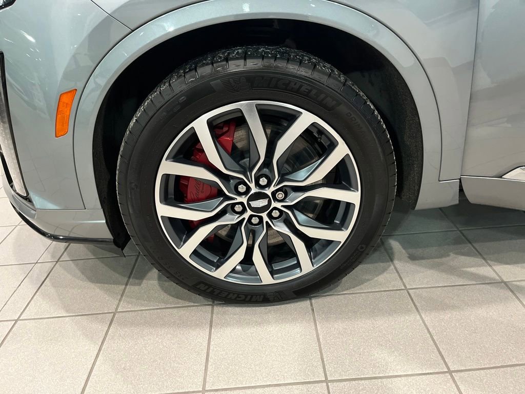 Used 2023 Cadillac XT6 Sport w/ LPO, Floor Liner Package image 30