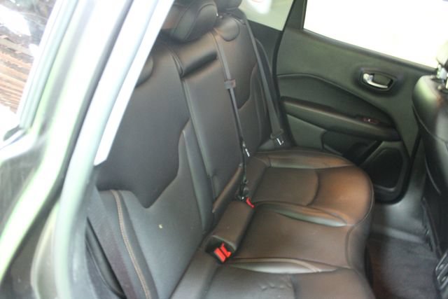 Used 2021 Jeep Compass Limited AWD/4WD image 9