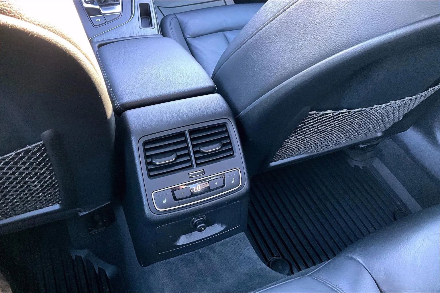 Used 2017 Audi A4 2.0T Premium Plus w/ Premium Plus Package image 31