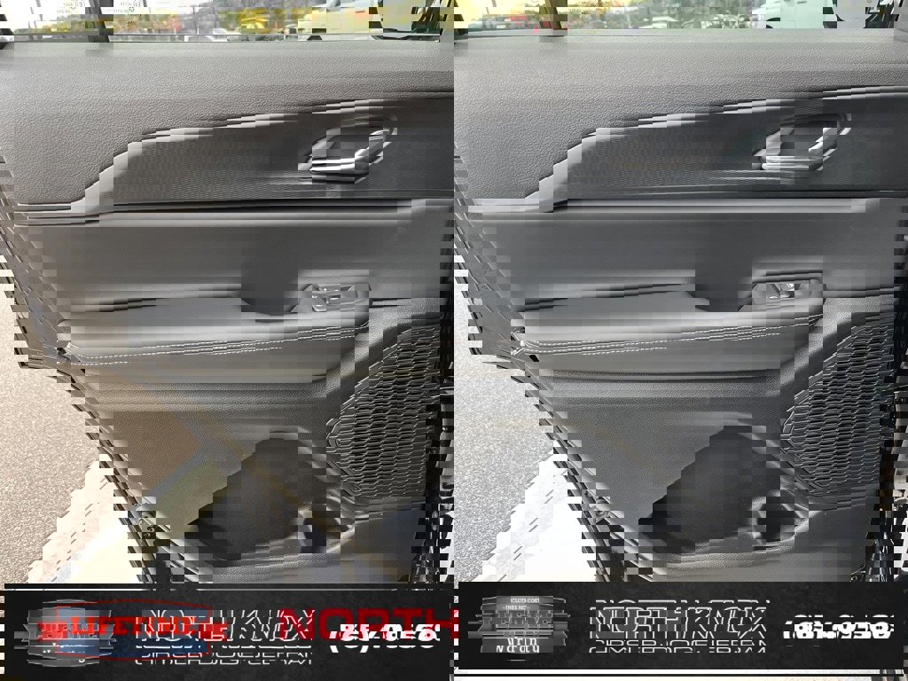 New 2025 Jeep Grand Cherokee L Altitude image 18