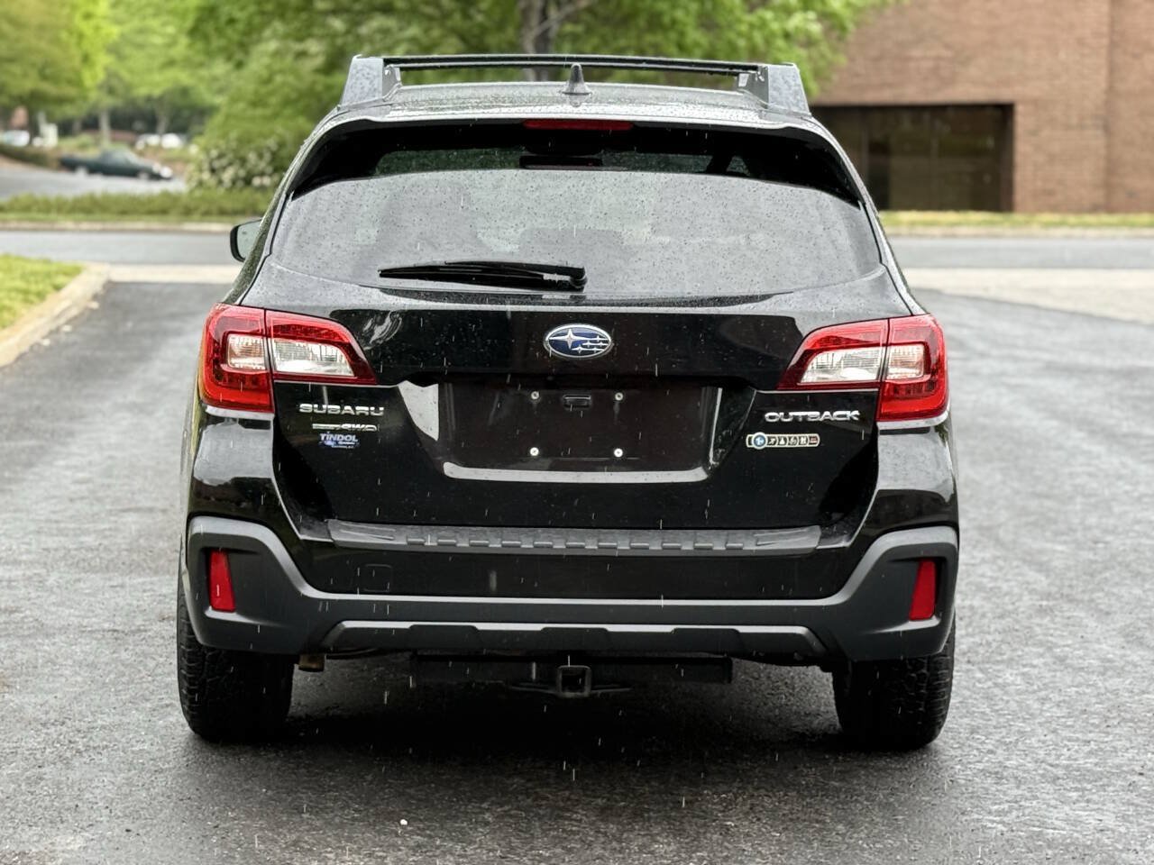 Used 2018 Subaru Outback 2.5i Premium w/ Popular Package #1 AWD/4WD image 4
