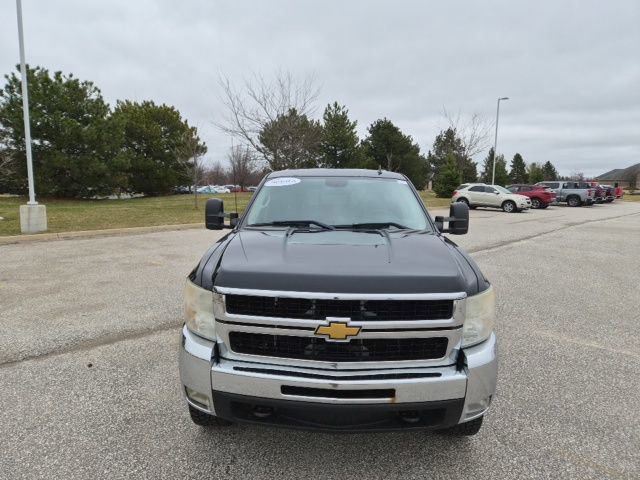 Used 2010 Chevrolet Silverado 2500 LT w/ Interior Plus Package AWD/4WD image 2