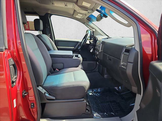 Used 2004 Nissan Titan SE w/ (Pop) Se Popular Pkg W/Bench AWD/4WD image 18