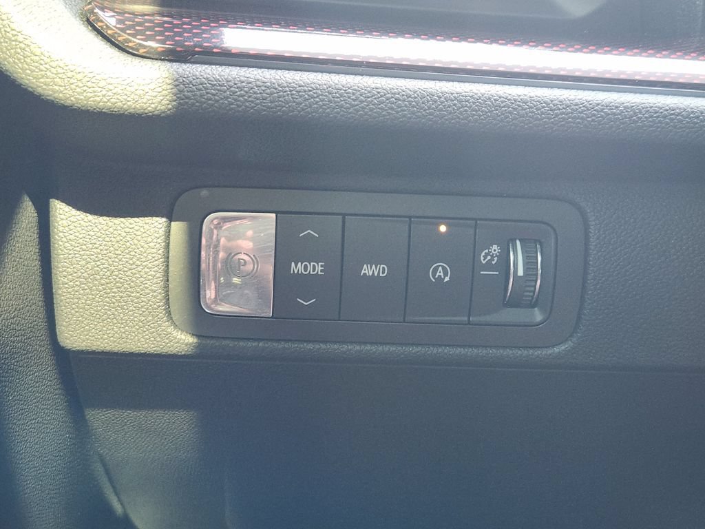 Used 2026 Chevrolet Traverse Z71 AWD/4WD image 16