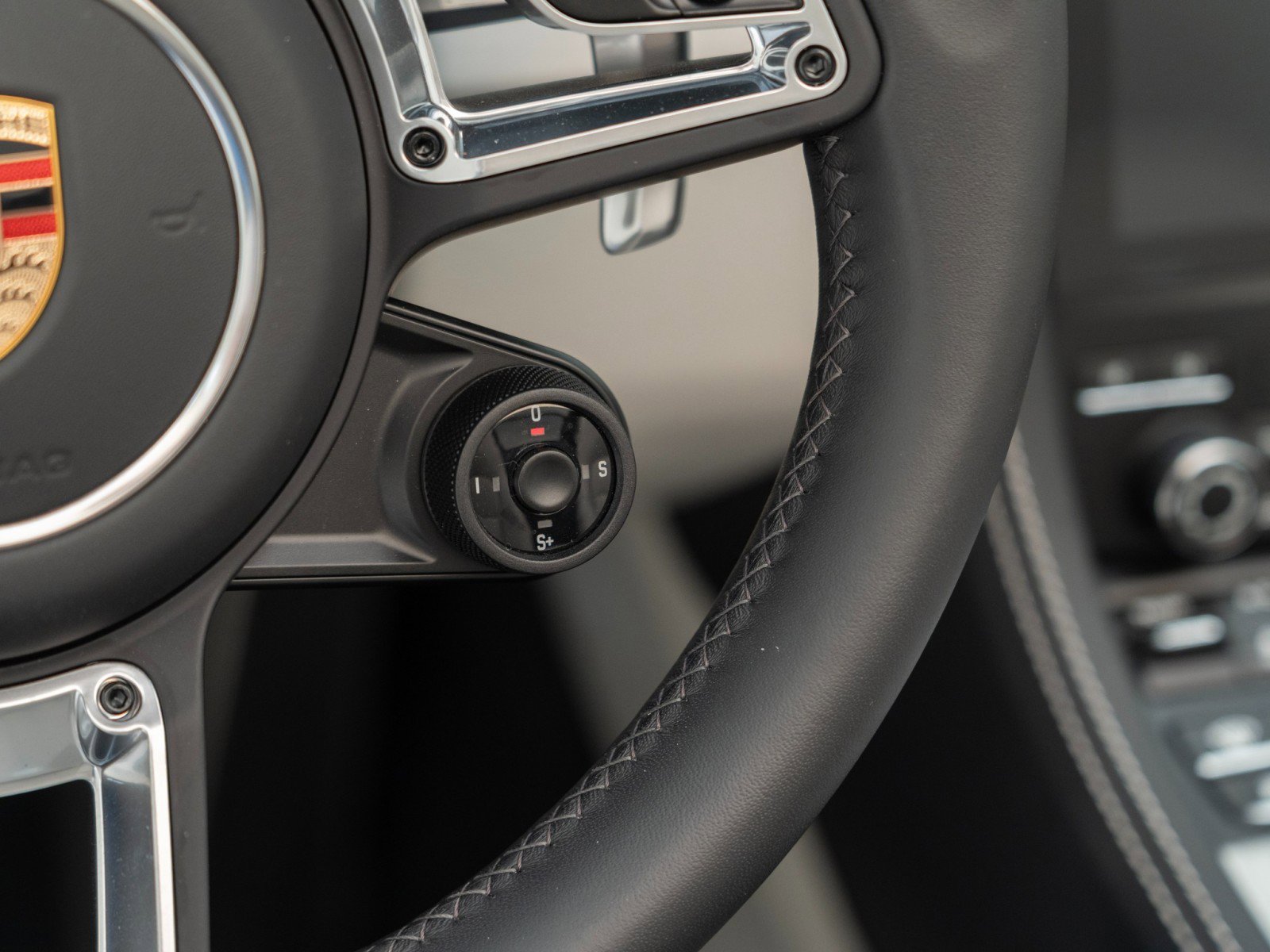 Certified 2025 Porsche 718 Boxster GTS image 28