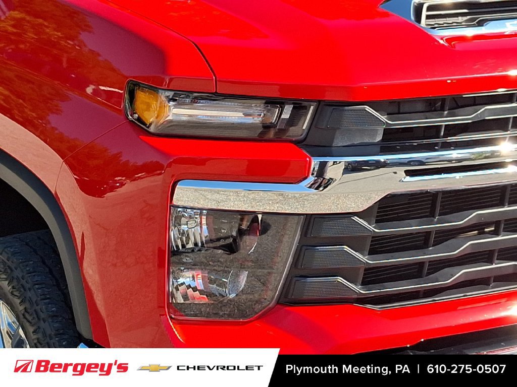 Certified 2026 Chevrolet Silverado 2500 LT w/ Leather Package AWD/4WD image 11