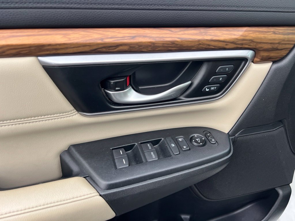 Used 2018 Honda CR-V Touring image 23