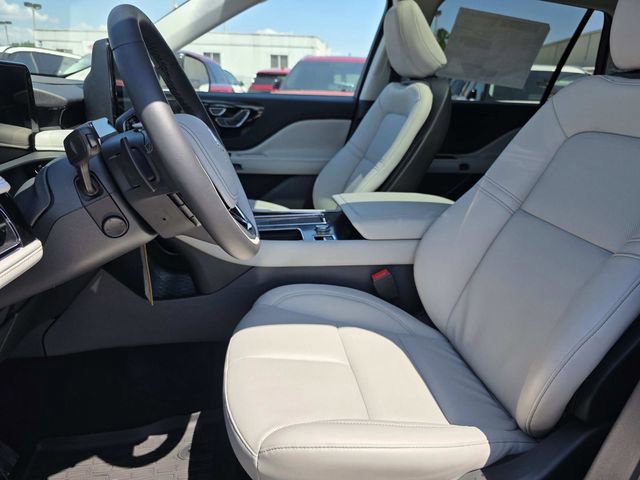 New 2025 Lincoln Aviator 2WD image 20