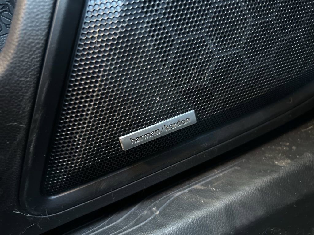 Certified 2025 Subaru Outback Wilderness AWD/4WD image 11