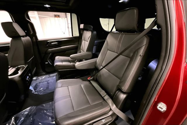 Used 2026 Chevrolet Suburban RST w/ RST Capability Package AWD/4WD image 26