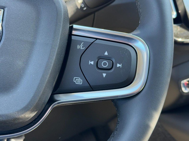 New 2026 Volvo XC40 B5 Ultra w/ Climate Package AWD/4WD image 12