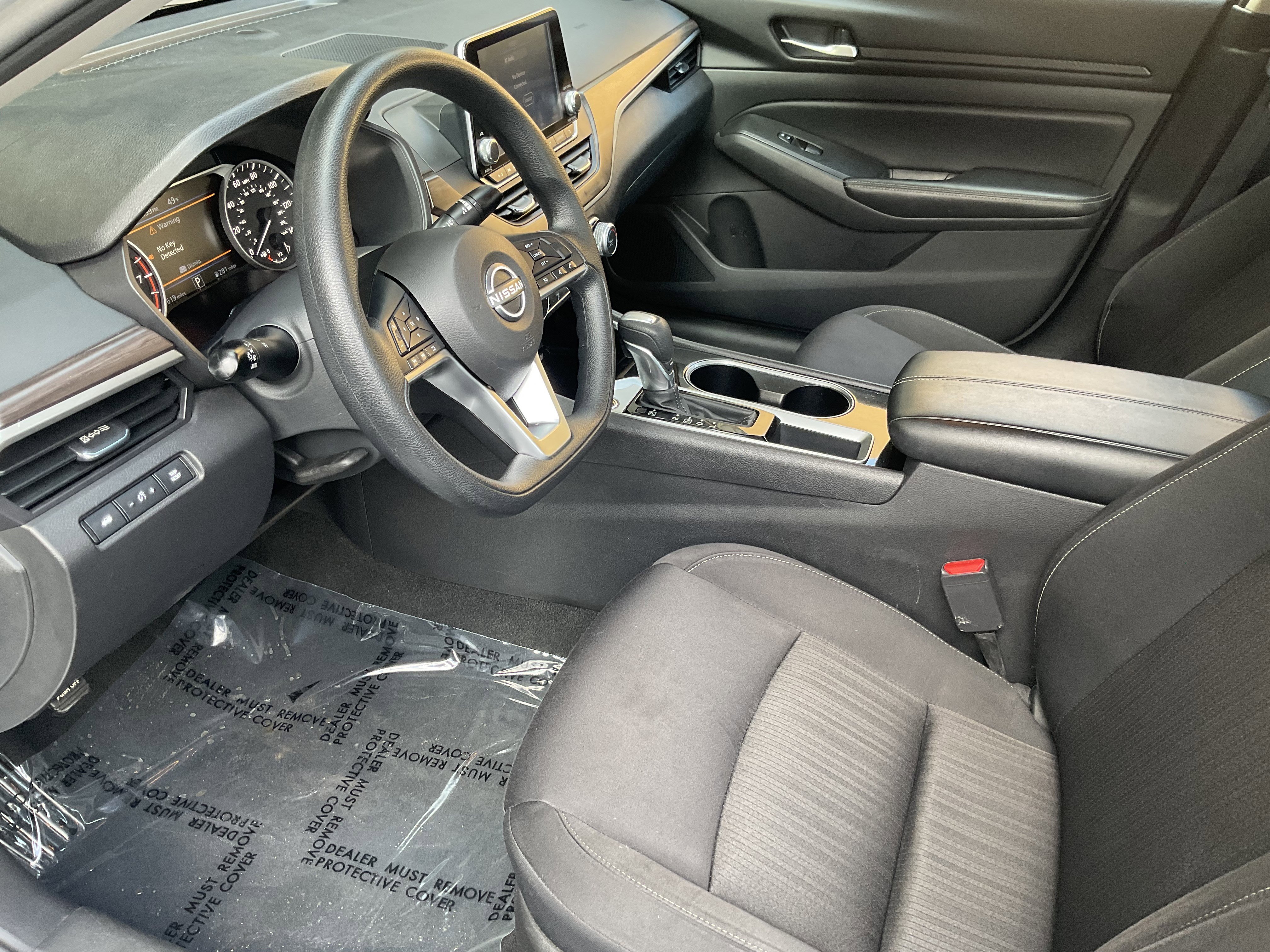 Used 2024 Nissan Altima 2.5 SV image 19