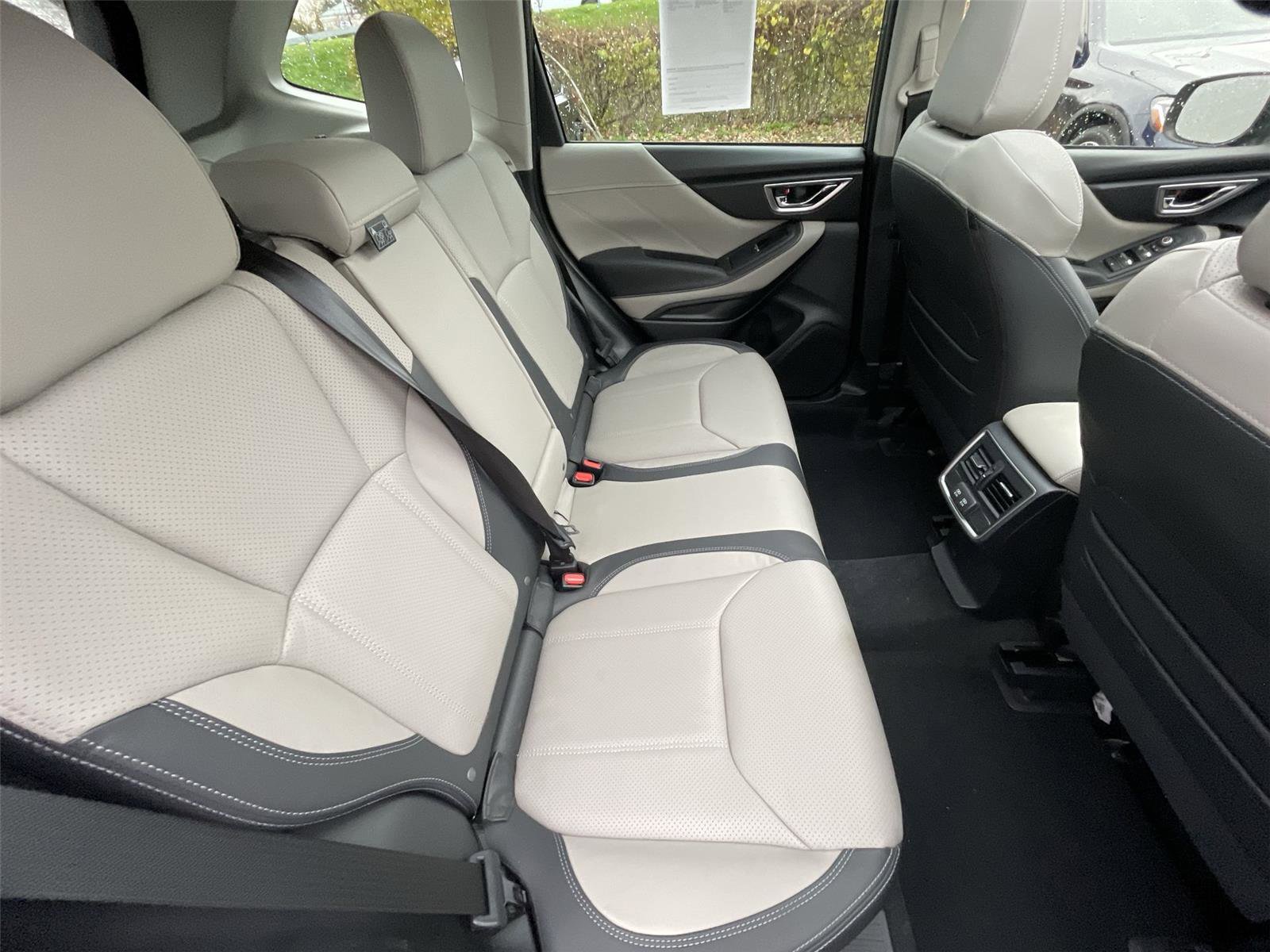Used 2022 Subaru Forester Limited image 22