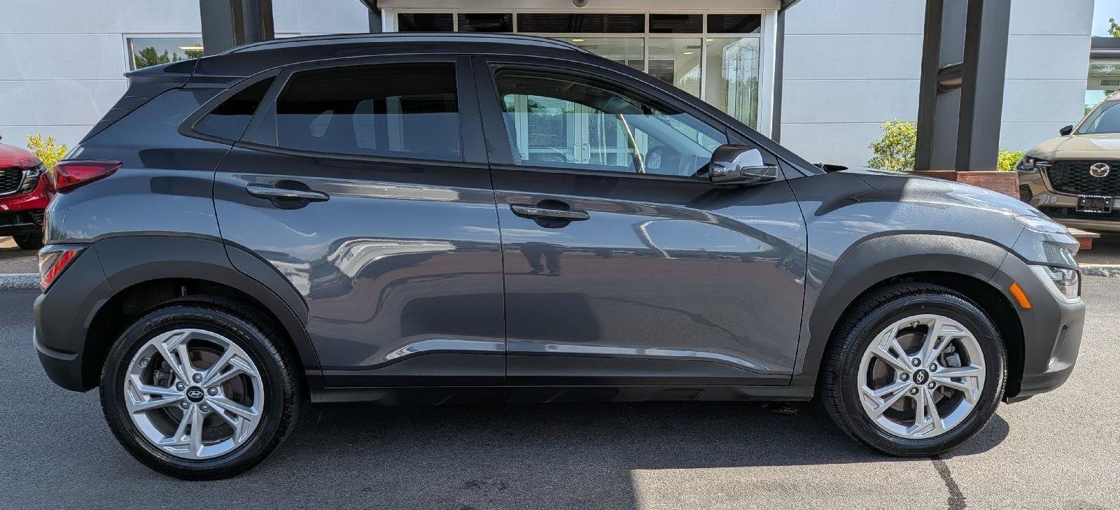 Used 2022 Hyundai Kona SEL w/ Convenience Package AWD/4WD image 6
