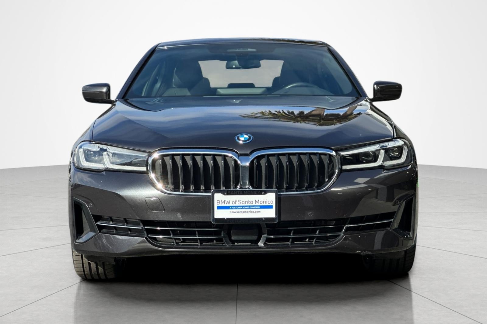 Used 2023 BMW 530e xDrive w/ Premium Package AWD/4WD image 8