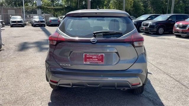 New 2025 Nissan Kicks Play S image 19
