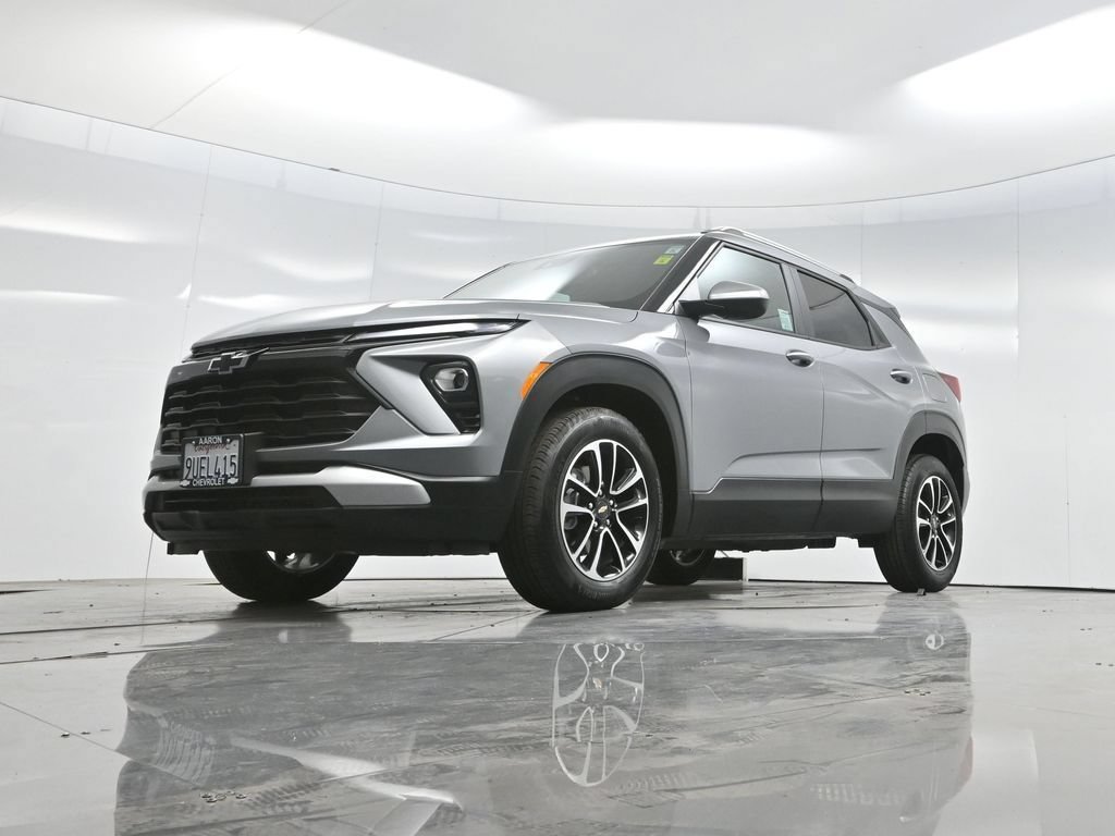 Used 2025 Chevrolet TrailBlazer LT w/ Convenience Package FWD image 58