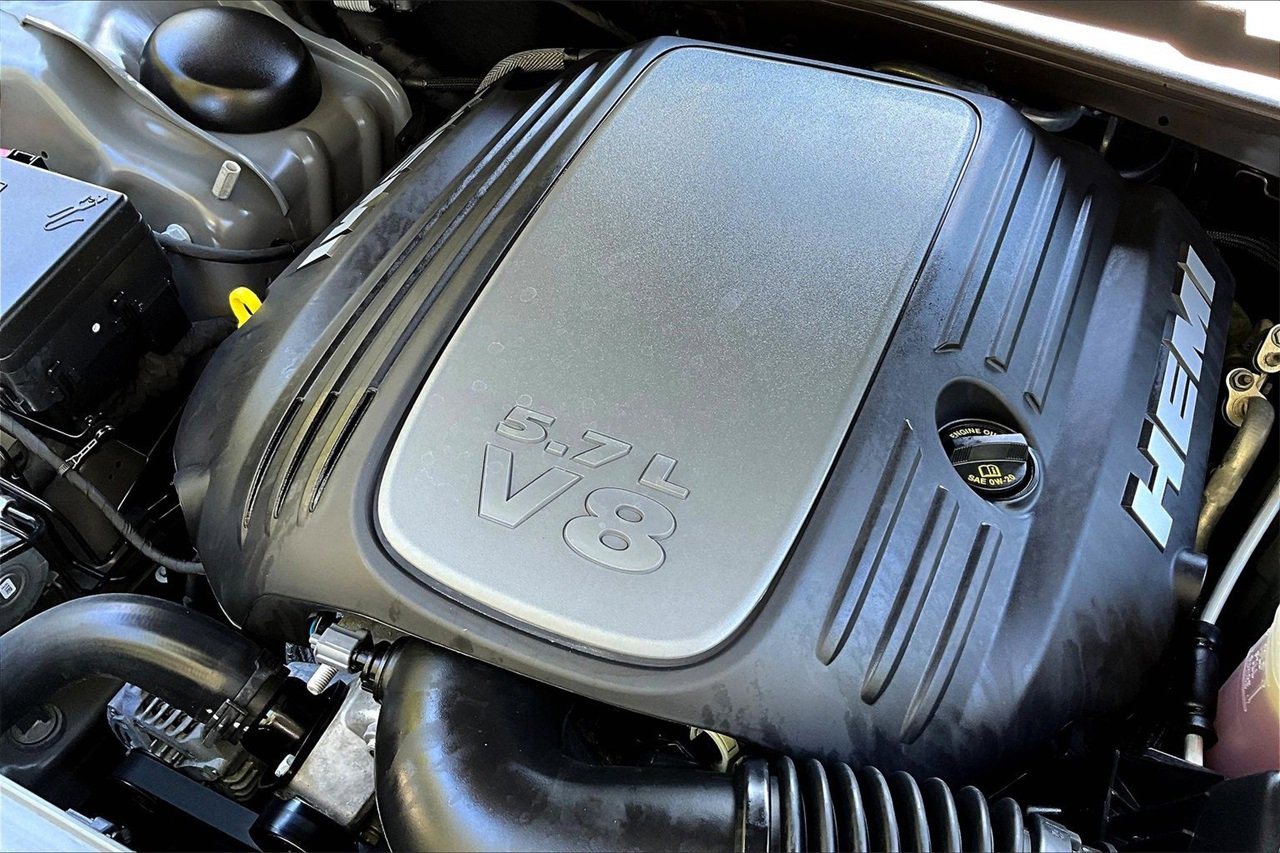 Used 2023 Dodge Challenger R/T w/ Blacktop Package image 26