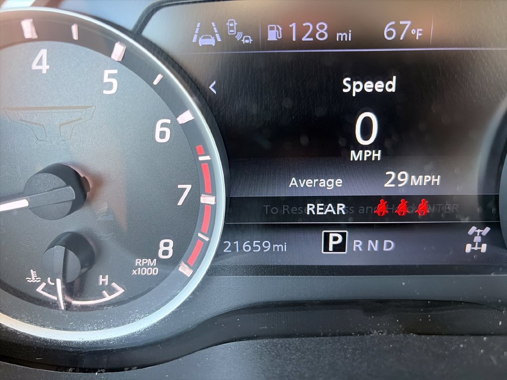 Certified 2024 Nissan Titan SV w/ SV Convenience Package AWD/4WD image 18